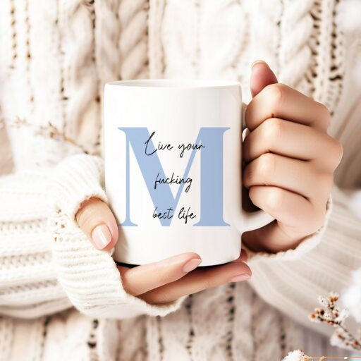 Personaliseeritav kruus nimetähega sõbrale või sõbrannale kirjaga Live your fucking best life