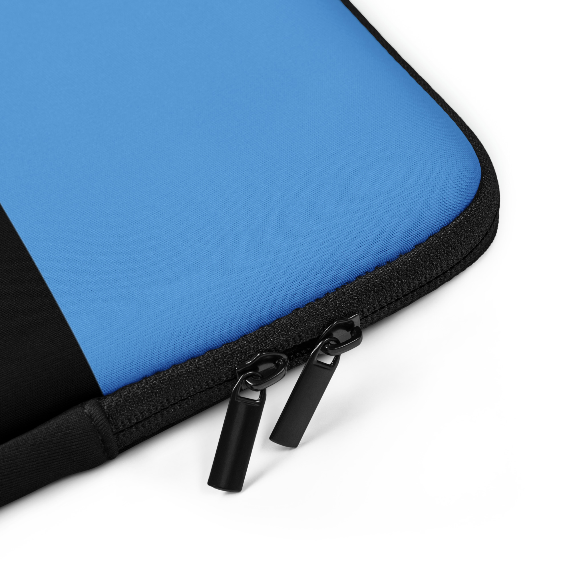 Eesti vabariigi aastapäeva tähistav Eesti lipu värvides laptopi ehk sülearvuti kott